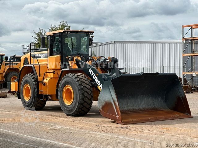 Utovarivač na kotačima HYUNDAI HL 975 A CVT 4x4