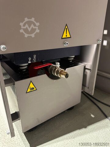 Þróarlaga titringsyfirborðsfrágangur ZEGA ZTV50 Trough type vibratory machine