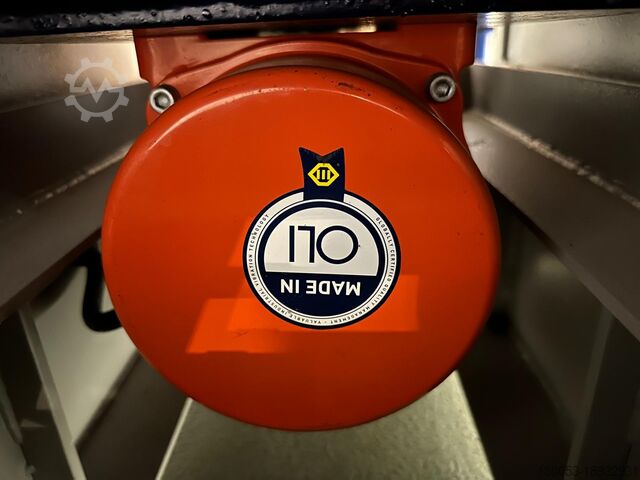 Þróarlaga titringsyfirborðsfrágangur ZEGA ZTV50 Trough type vibratory machine