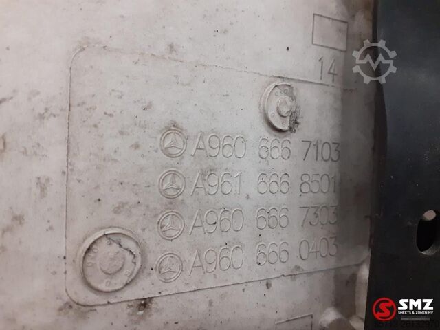 Pjesa e kabinës Mercedes Occ opstapbak links Mercedes