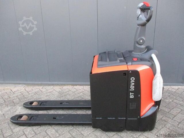 Porta-paletes manual TOYOTA LPE250