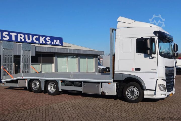 Automašīnu pārvadātājs furgons DAF XF 450 6x2 Oprijwagen vloerhoogte 100 cm + 2x  ...