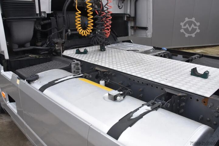 मानक SZM Volvo FH 420 Globe 4x2 - NEW TACHO - ADR FL - 754 TKM...