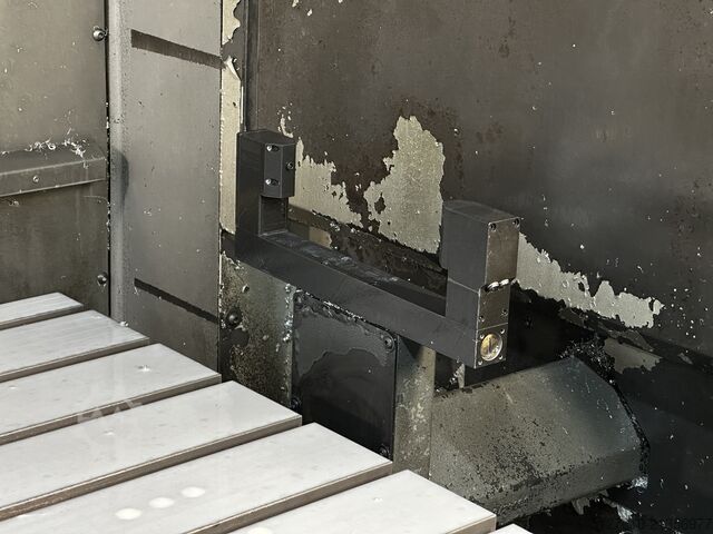 Vertikalni obradni centar Deckel Maho DMC 144 V linear