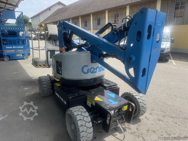 Αρθρωτή τηλεσκοπική πλατφόρμα Genie Z-33/18