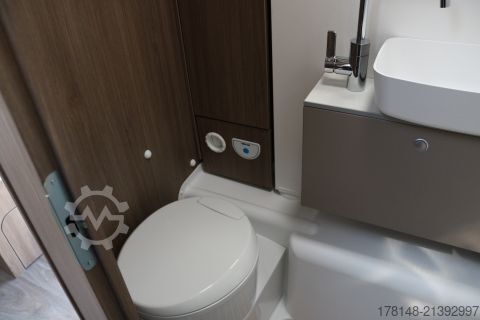 Halvintegrerad husbil Carado T 448 Pro+