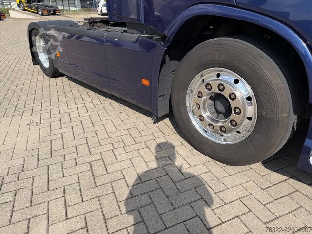 Standard tractor Volvo FH 460 GLOBETROTTER XL / DYNAMIC STEERING / I-P...