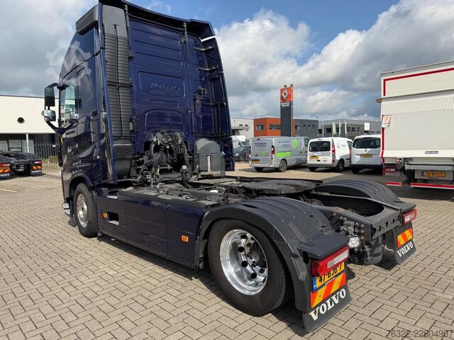 Standard tractor Volvo FH 460 GLOBETROTTER XL / DYNAMIC STEERING / I-P...
