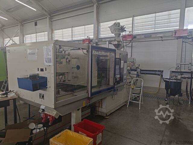 Máquina de moldeo por inyección KraussMaffei 200-1000 C1