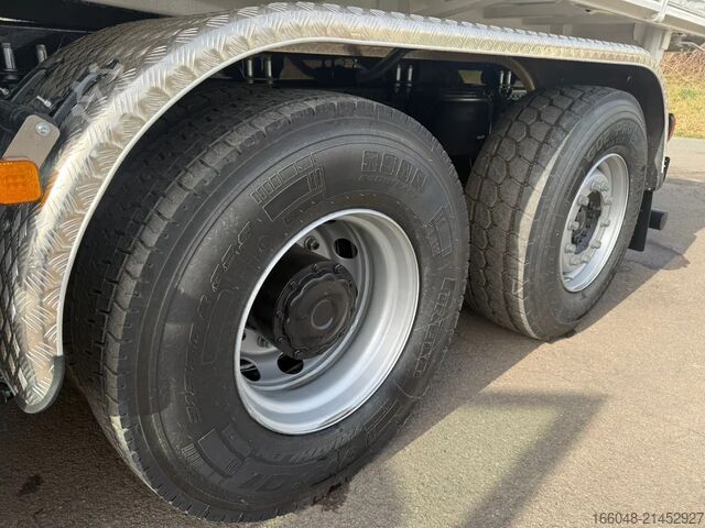 Tippbíll með krana MAN TGS 28.440 TGS 28.440 6x4-4/3-Seiten- Kipper / ...