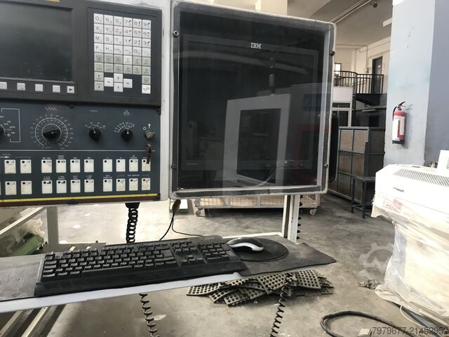 Vertical machining center Takumi V10