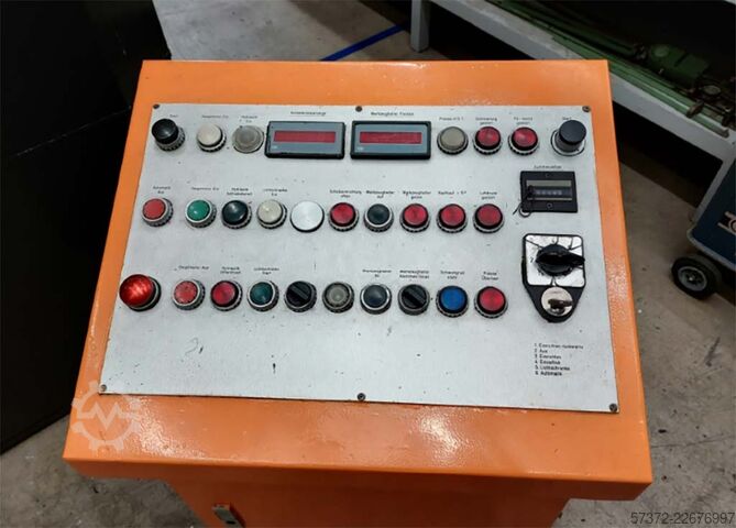 Kniehebelpresse Graebener GK600