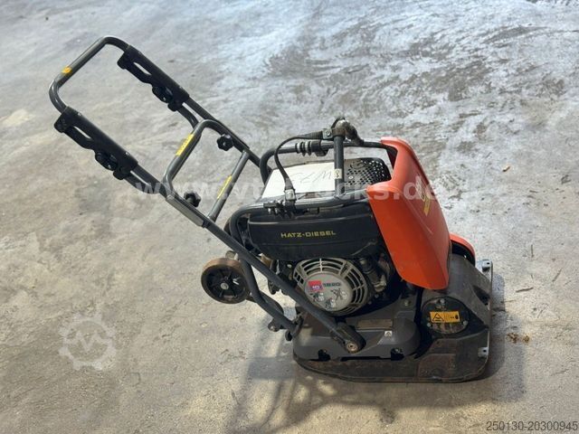 Compacteur HYUNDAI LF 130 Rüttelplatte LF 130