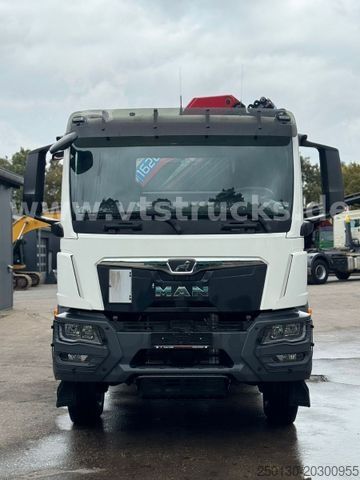 Lastebilmontert kran MAN TGM TG3 18.320 4x4 HMF Ladekran Pritsche