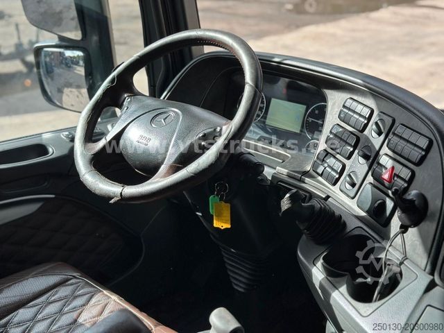 Tracteur routier standard MERCEDES-BENZ Actros 1846 LS MP3 *Black-Liner*