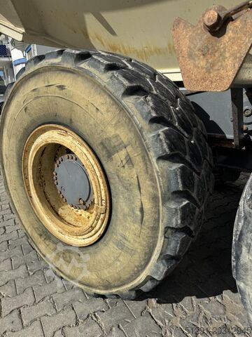 Autobasculantă articulată Terex TA30
