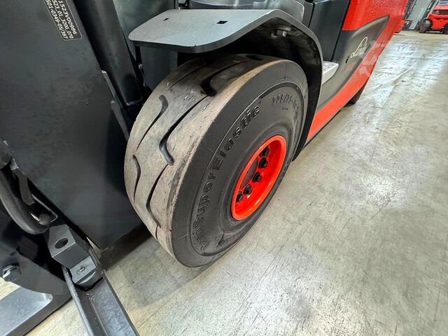 Forklift Linde E 30L-01 [ID: 169]