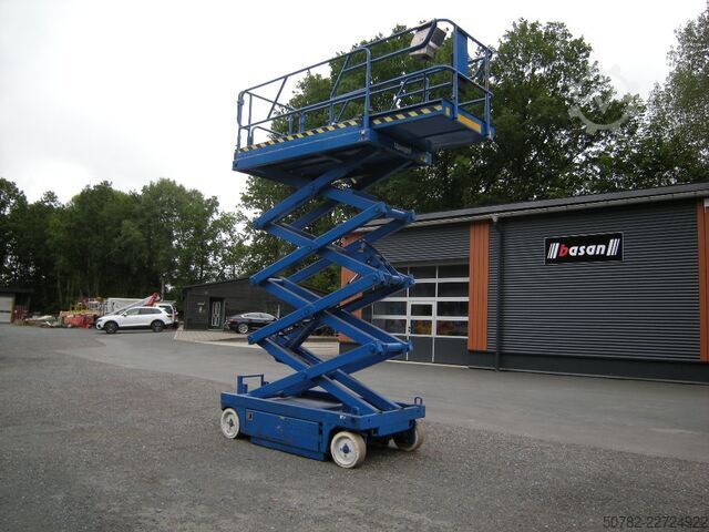Thang máy cắt kéo Up-Right X26N