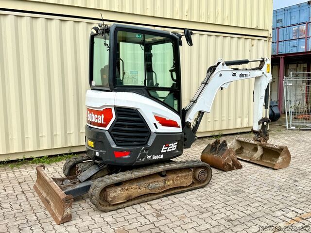 Mini-excavator BOBCAT E26 / 2021 BJ / 2 x Löffel / 1.375 H