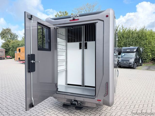 Phương tiện chở gia súc RENAULT Master STX 5 Sitzer Haras ex. Lang Automatik