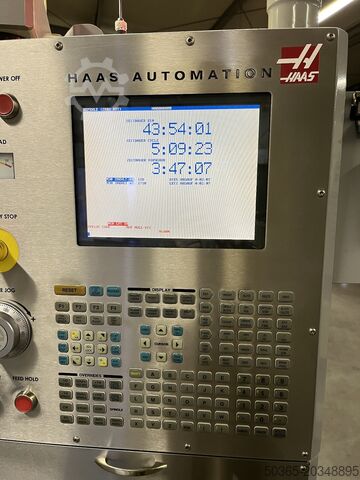Navpični obdelovalni center Haas MiniMill