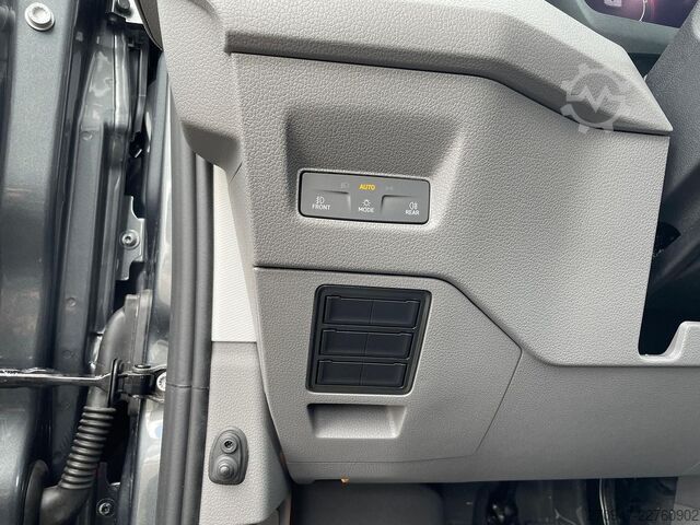 รถตู้หลังคาสูง MAN TGE 3.200 L3H3 Kasten 4x4 Individual S ACC STHZ