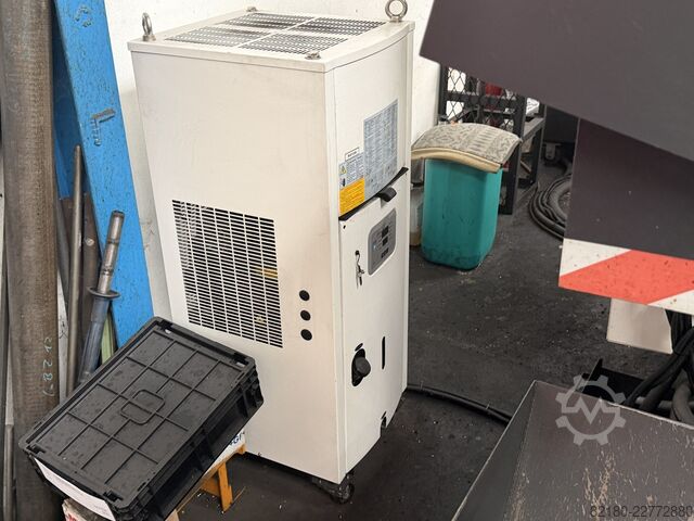 3-осен вертикален обработващ център Mikron VCE 1000 Pro