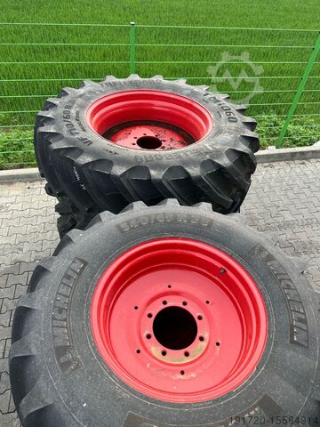 Drugi  540/65R28 MI + VF710/60R38 T