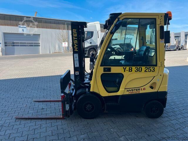 Carretilla elevadora Hyster H1.6 FT / Verstellgerät / HH: 4.45m / nur 1.299h