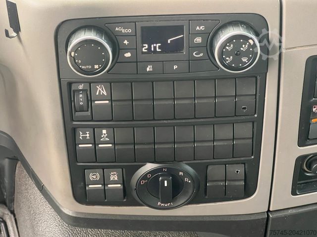 Vrachtwagen met bakwagen MAN TGL 8.190 * 1.5T LBW * TEMP * STANDKLIMA *