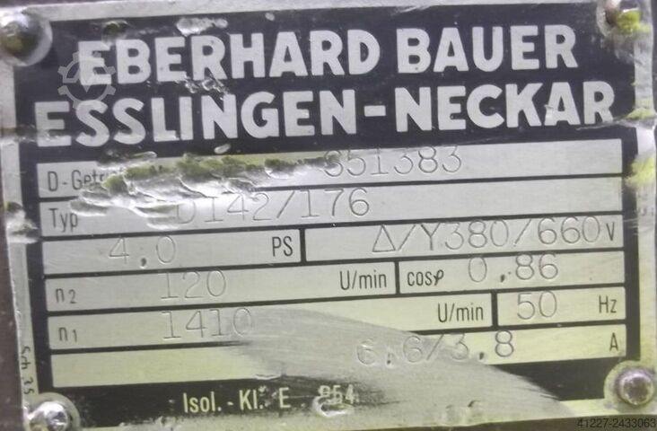 Gear motor 3 kW 120 rpm Bauer D142/176