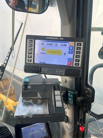  Komatsu WA500-8E0