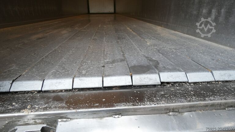 이동하는 층 Kraker 3 AXLE WALKING FLOOR TRAILER