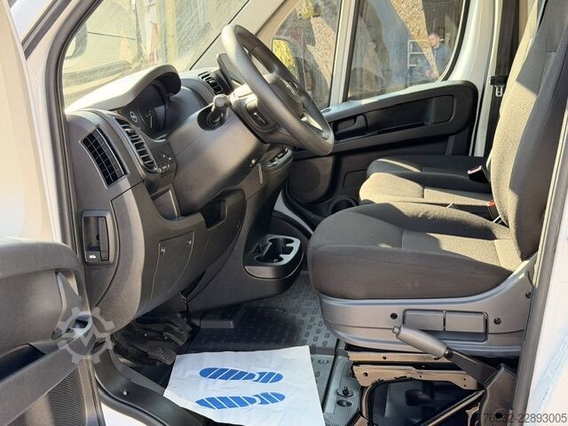 High-roof long-wheelbase panel van Opel Movano Kasten L3H2 BluHDI 180 Klima PDC