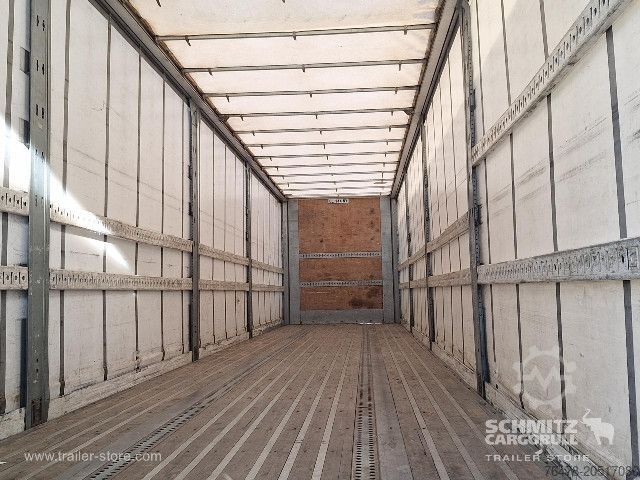 Open semitrailer with tarp Fruehauf Curtainsider Standard Taillift
