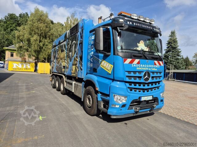 Nákladné vozidlo s vlastnou nadstavbou Mercedes-Benz Arocs