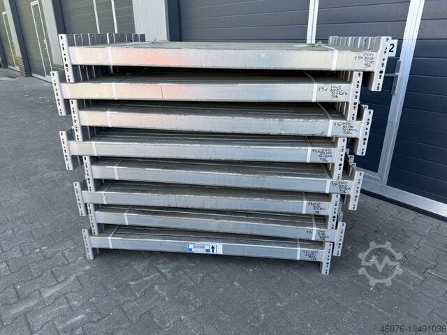 Склад с високи етажи Траверс на палетни стелажи Dexion P 90 / K: 89 x 50 mm / Lichte Weite: 1.445 mm