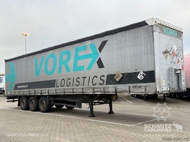 Otvorený náves s plachtou Schmitz Cargobull Curtainsider Standard