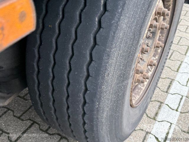 Otvorený náves s plachtou Schmitz Cargobull Curtainsider Standard