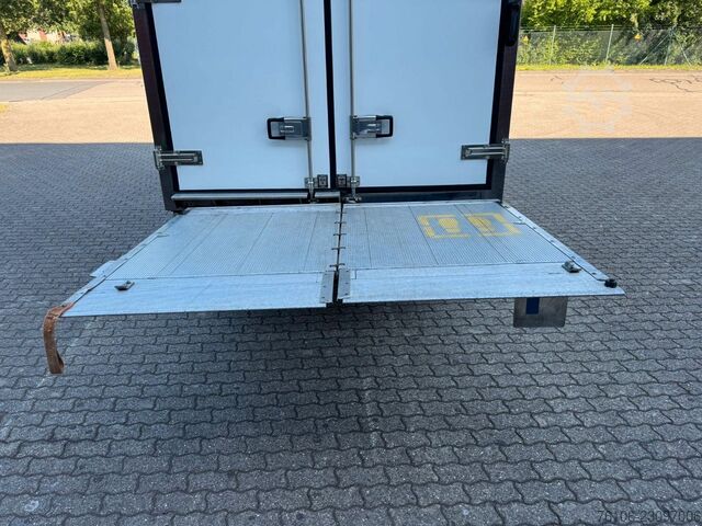 Kælivörubíll IVECO Daily 35S16 Tiefkühlkoffer mit Ladebordwand