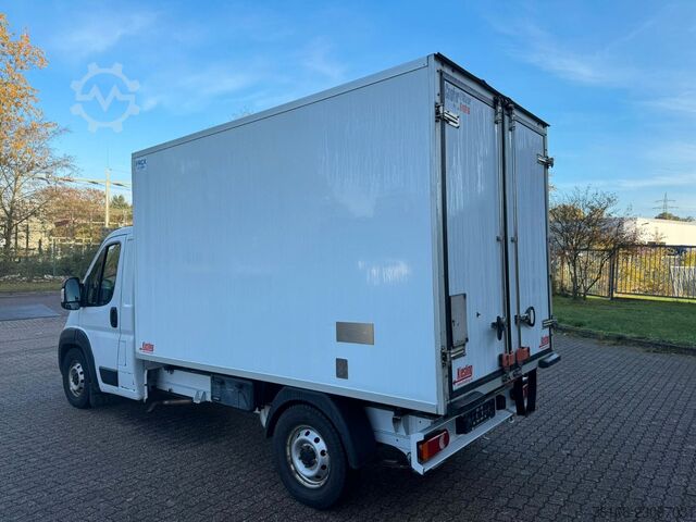 Koelwagen met geïsoleerde laadbak FIAT Ducato Tiefkühlkoffer Thermoking *Navi*Kamera*