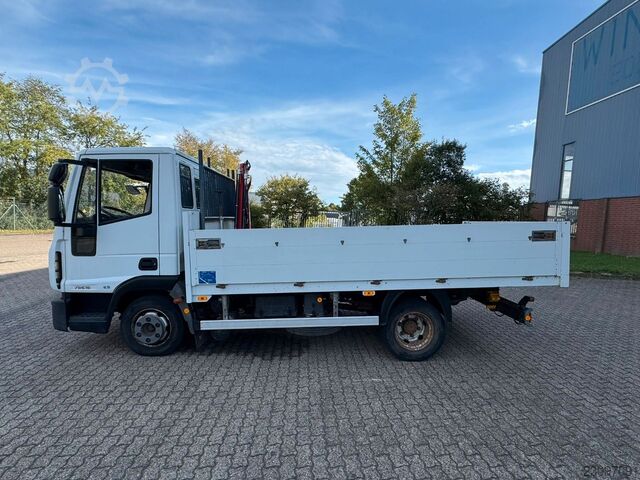 皮卡厢式货车 IVECO 75E16 Pritsche mit Kran Fassi