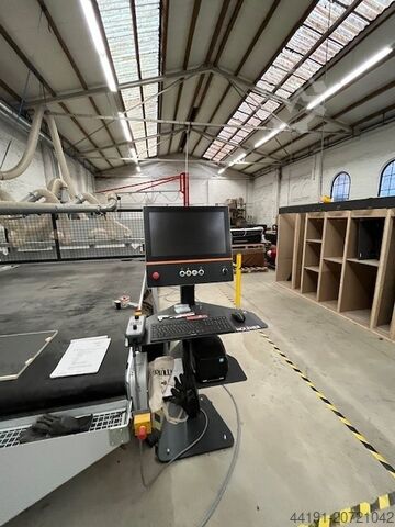 CNC machining center Holz-Her Dynestic 7507 10.7 push