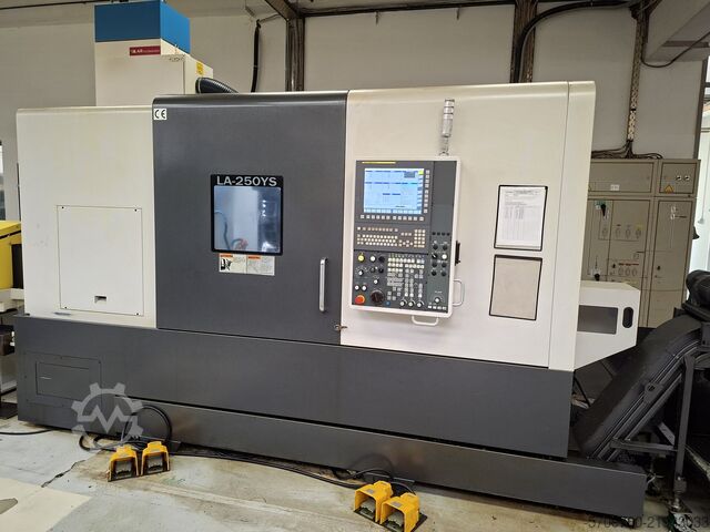 CNC 선반 및 밀링 센터 Takisawa LA-250YS