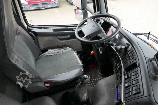 LKW mit Pritsche & Plane VOLVO FM9-260 Koffer Blatt/Luft alte Tacho LBW