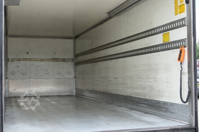 LKW mit Pritsche & Plane VOLVO FM9-260 Koffer Blatt/Luft alte Tacho LBW