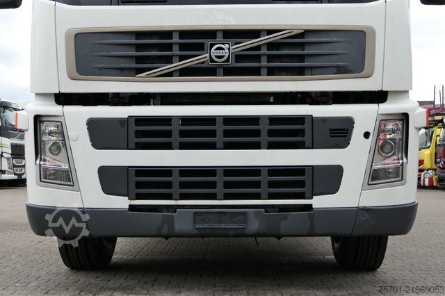 LKW mit Pritsche & Plane VOLVO FM9-260 Koffer Blatt/Luft alte Tacho LBW