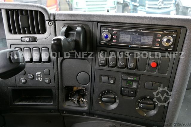 LKW mit Getränkeaufbau SCANIA P 340 Getränkewagen Kamera LBW