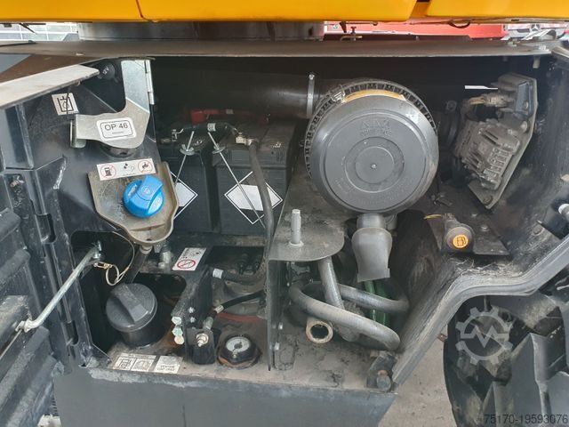 Мобільний екскаватор JCB Hydradig 110W / Pratzen / nur 572h! / 2023