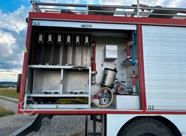 Vörubíll MERCEDES-BENZ Mercedes Benz 1017 AF ehem. Feuerwehrauto